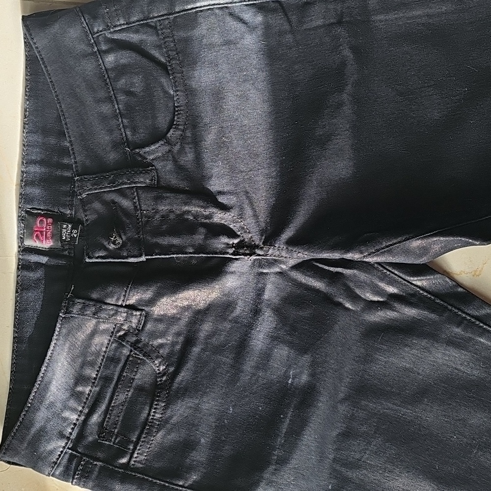 SHINY PANTS - Picture 4 of 7